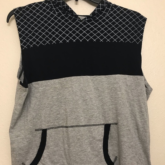 M.C. Squared Short Sleeve Hoodie. Cotton. Size XL - Picture 1 of 6